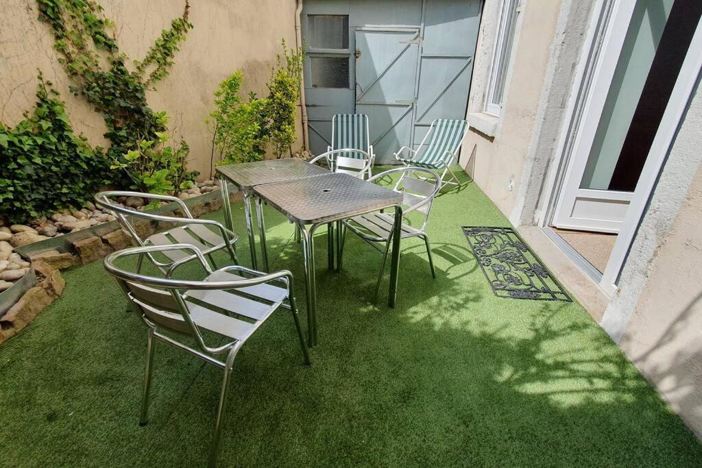Classe 4 Etoiles - Cybele - Centre Ville 2 Chambres, Cour Privative Et Garage เวียน ภายนอก รูปภาพ